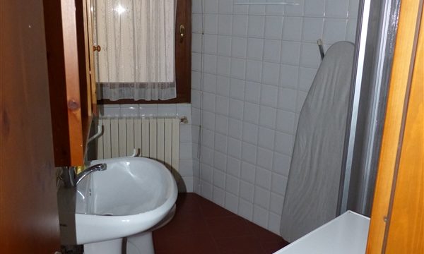 bar-nuovo-secondo-piano-con-balcone-20
