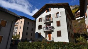 Appartamento luminoso con 3 camere in centro a Isolaccia